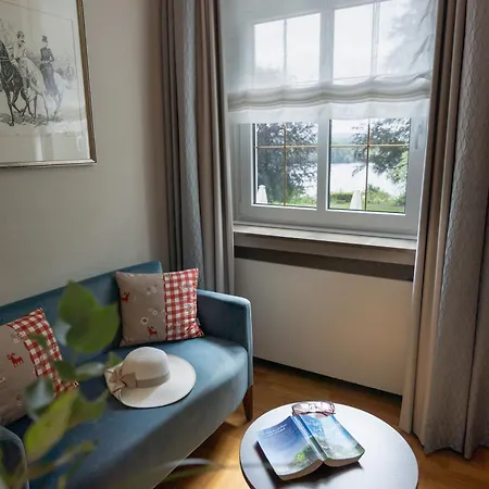 Haus Delecke ホテル