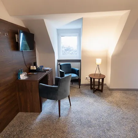 Haus Delecke فندق 4*