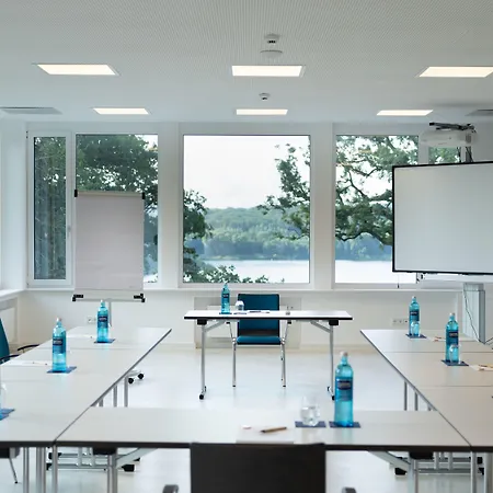 Hotel Haus Delecke 4*