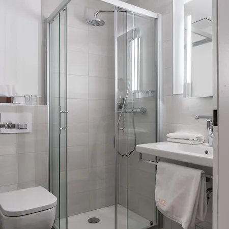 Hotell Haus Delecke 4*