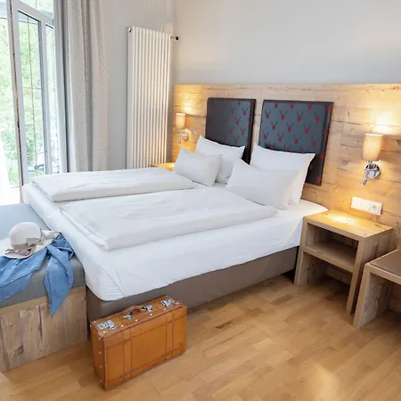 Haus Delecke فندق Möhnesee